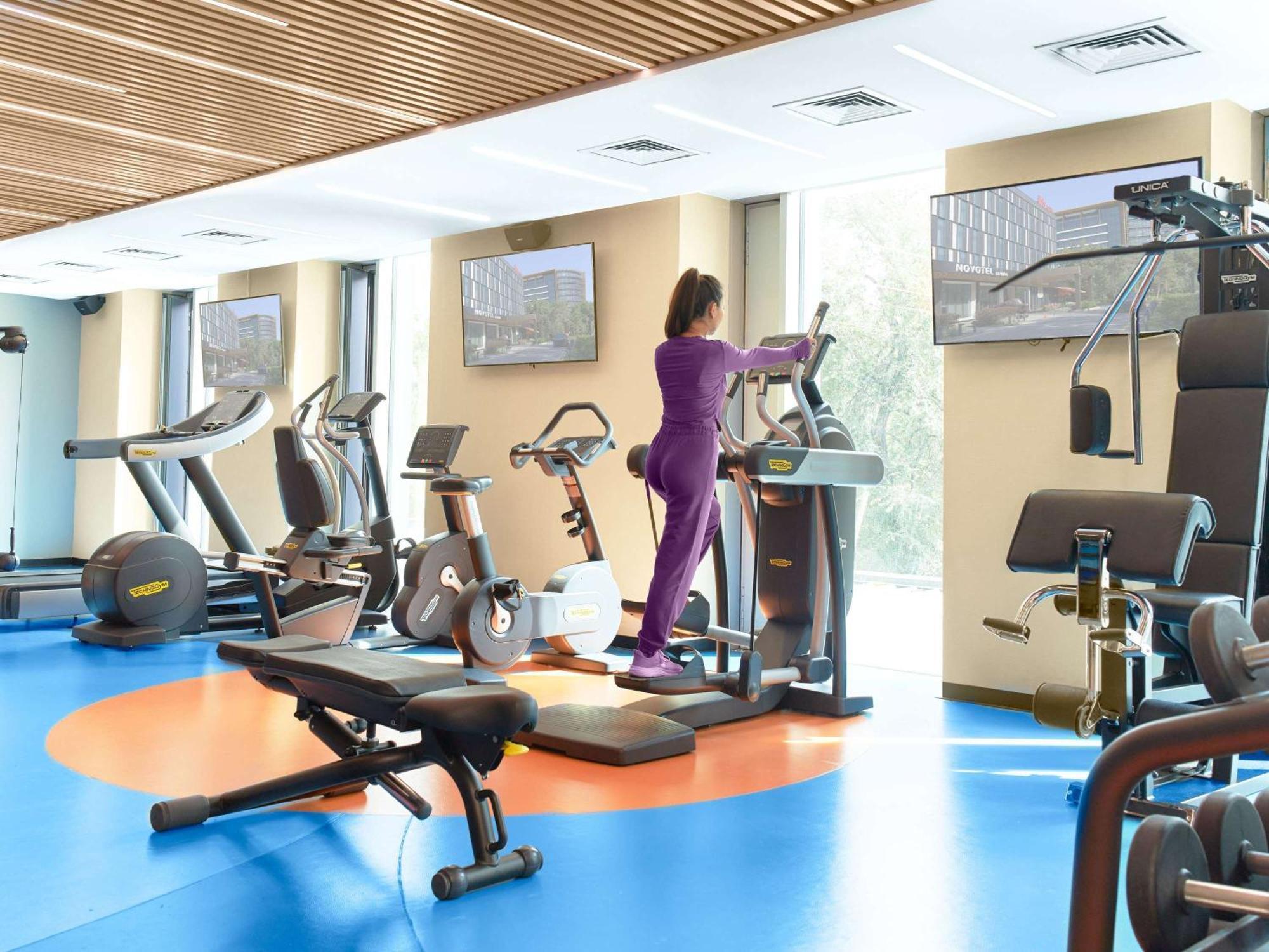 Novotel Living Almaty Jetisu Eksteriør bilde